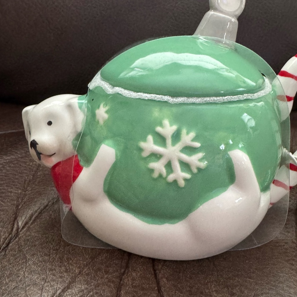 Puppy with Christmas Ornament 18oz Ceramic Holiday Mug with Topper Lid - Picture 5 of 11